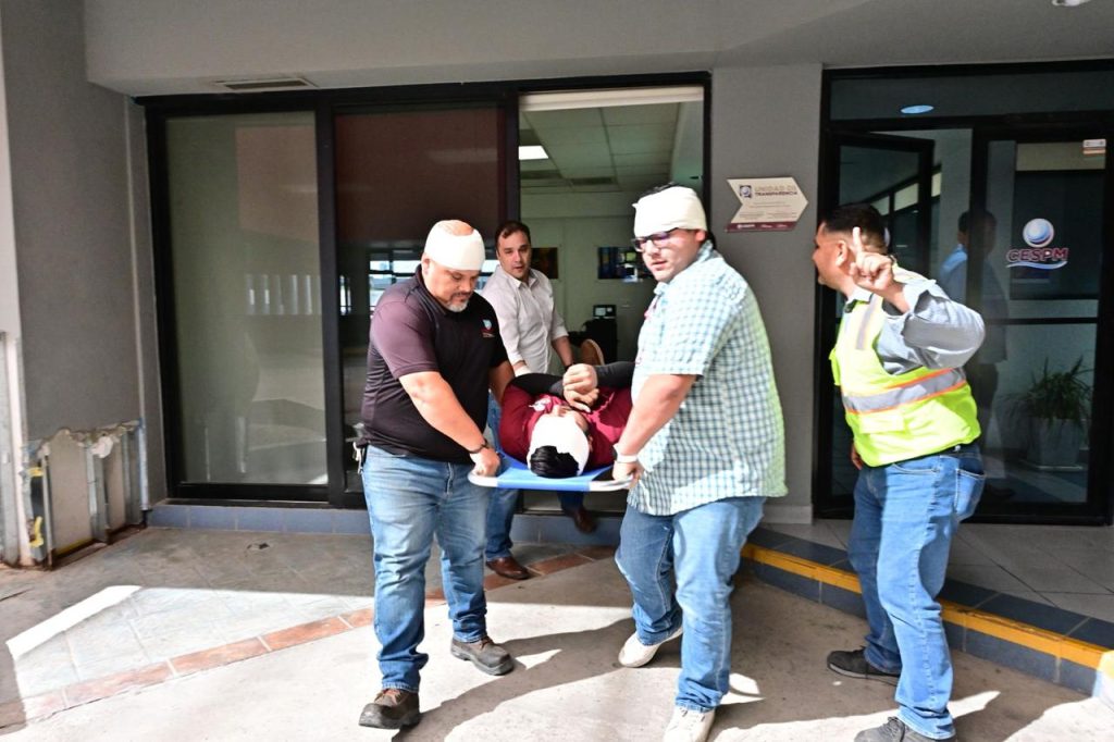 Capacitan en primeros auxilios a personal de CESPM - MFNoticias Mexicali