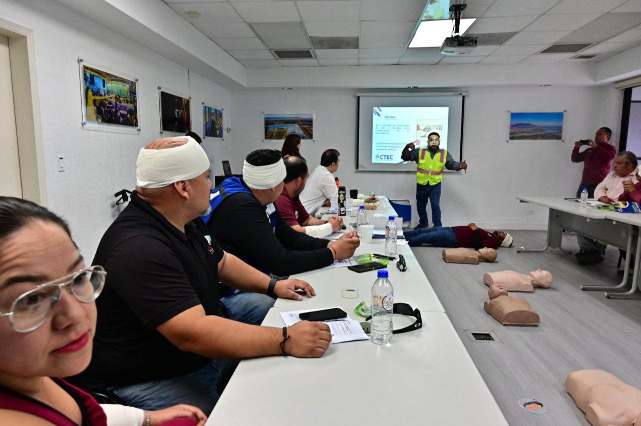 Capacitan en primeros auxilios a personal de CESPM - MFNoticias Mexicali